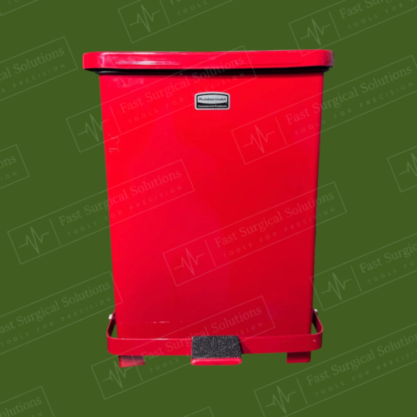 Rubbermaid Defenders FGST7EPLRD – 4 Gal Red Square Step-On Medical Waste Can